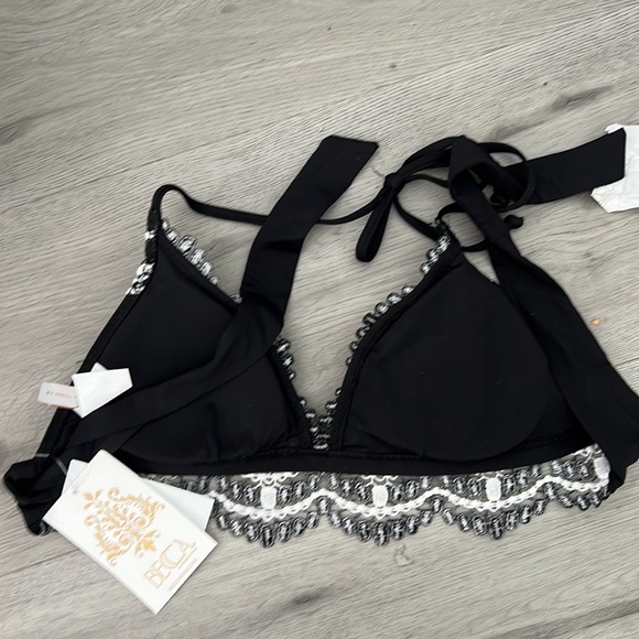 Becca Women's Delilah Halter Crochet-Trim Bikini Top - Picture 5 of 6